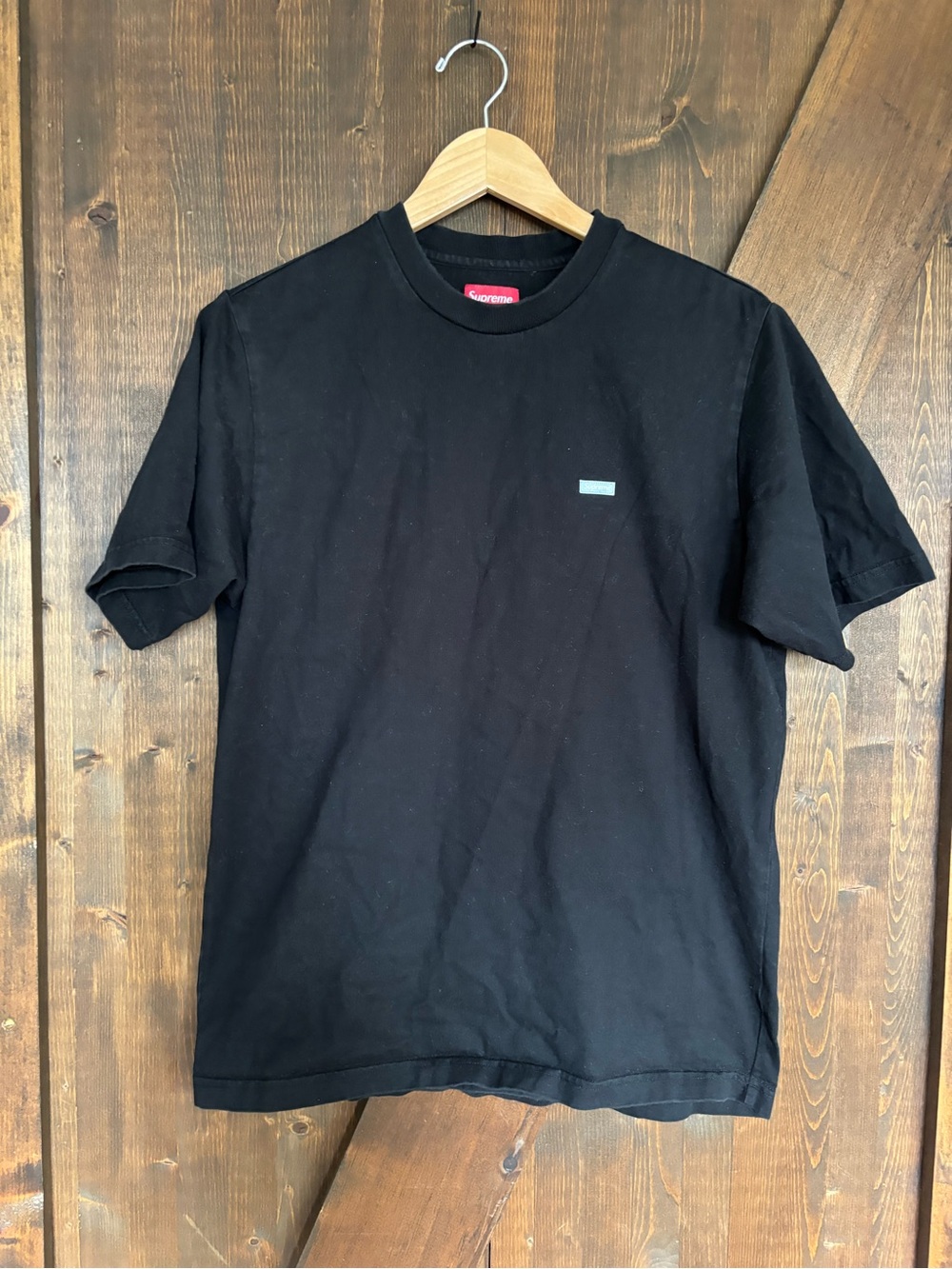 Supreme FW18 Reflective Small Box Logo T-Shirt